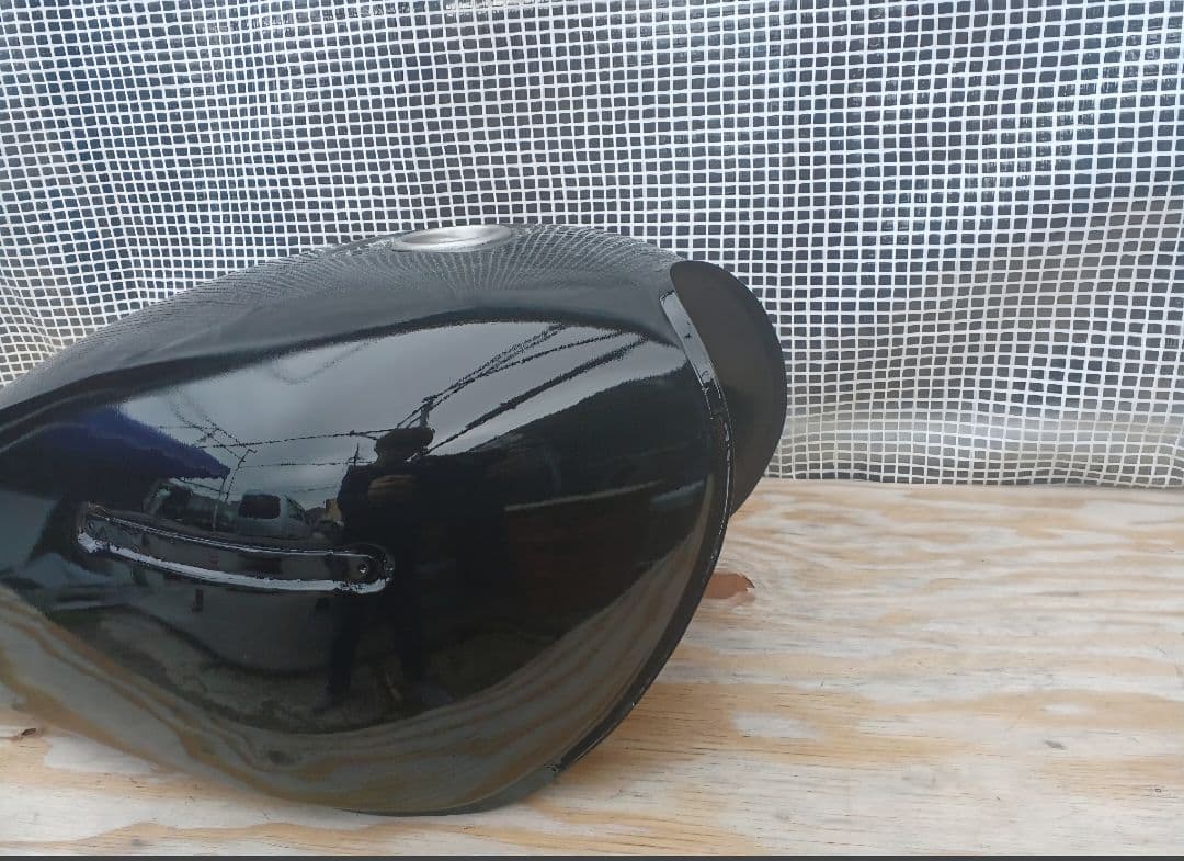 カワサキ　Z750LTD　タンク　美品