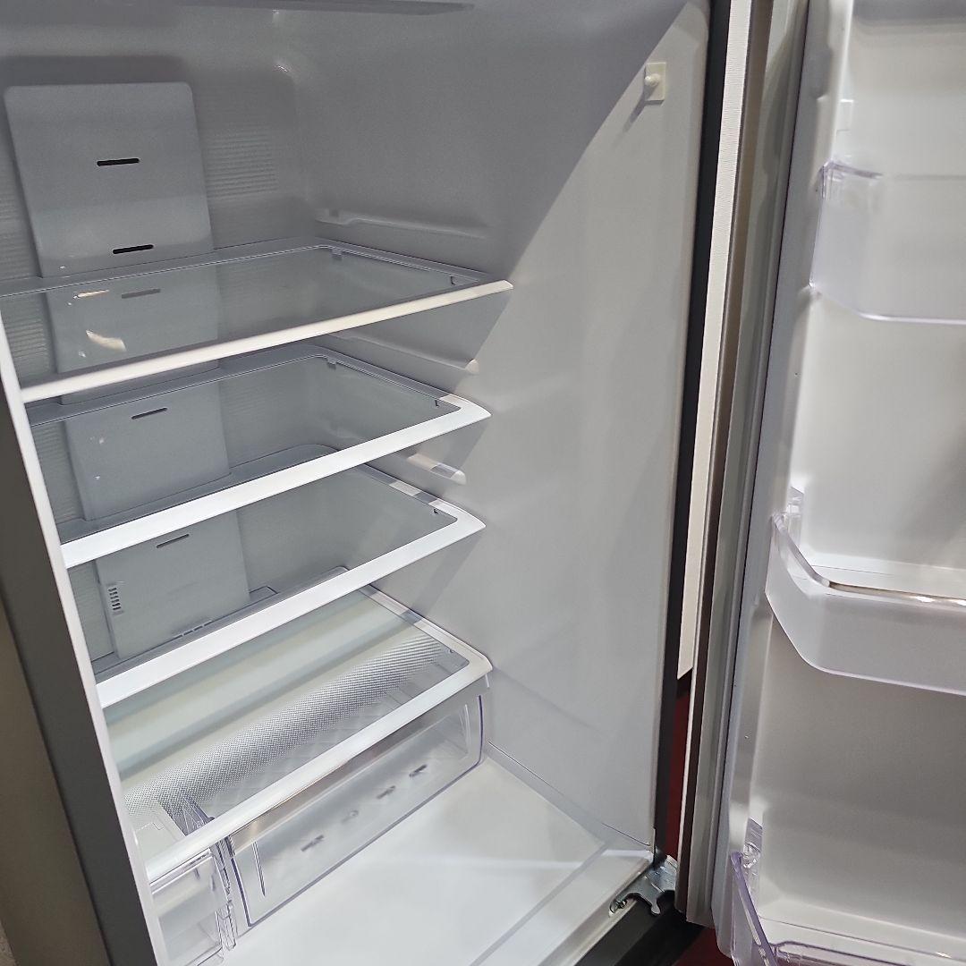 東京23区内送料無料 (日立) 冷蔵庫 R-V32NV HITACHI 3ドア