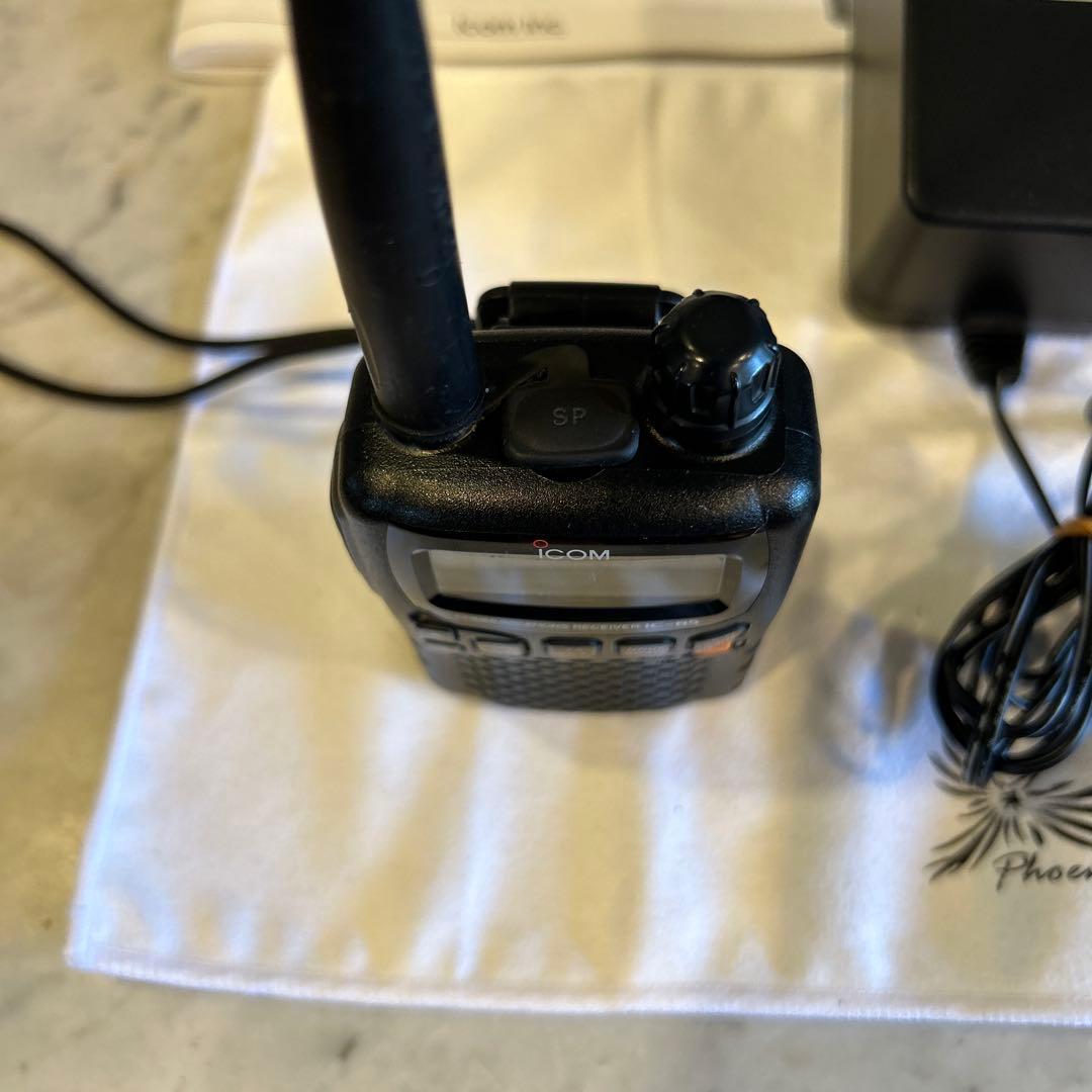 ICOM 広域受信機　IC-R5