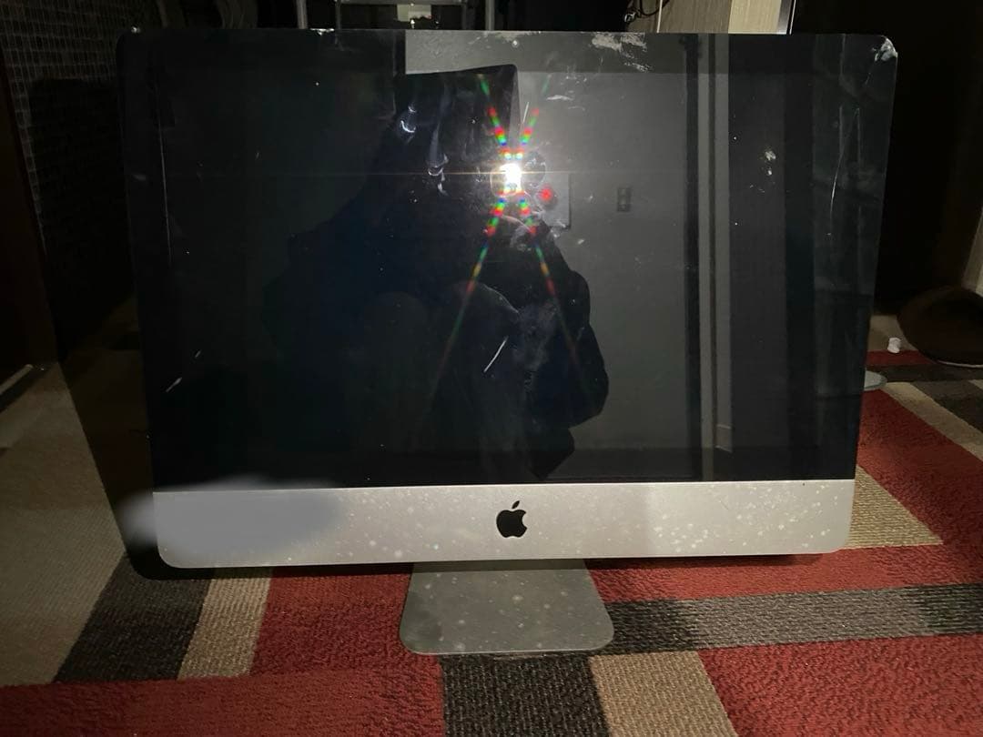 ⑤ iMac 21.5インチ　Mid 2011 ジャンク品
