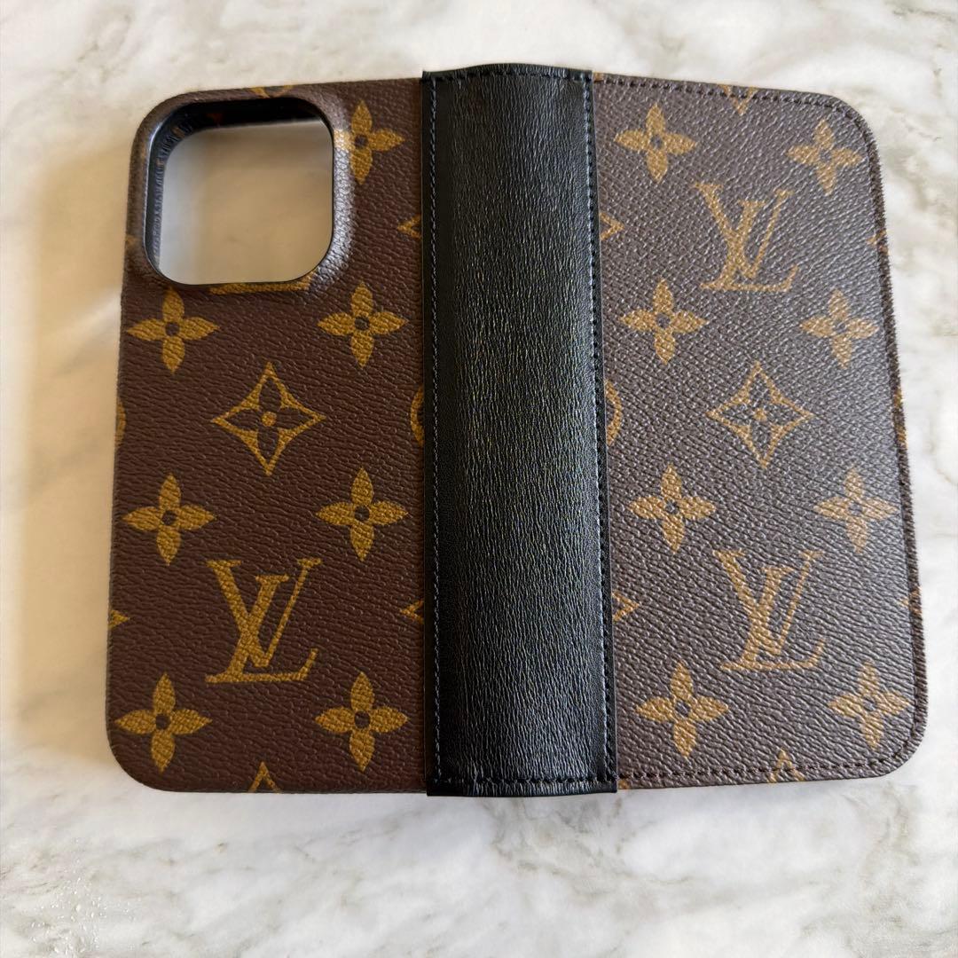 ルイヴィトン　iPhone15 pro ケース モノグラムフォリオ 手帳型　新品