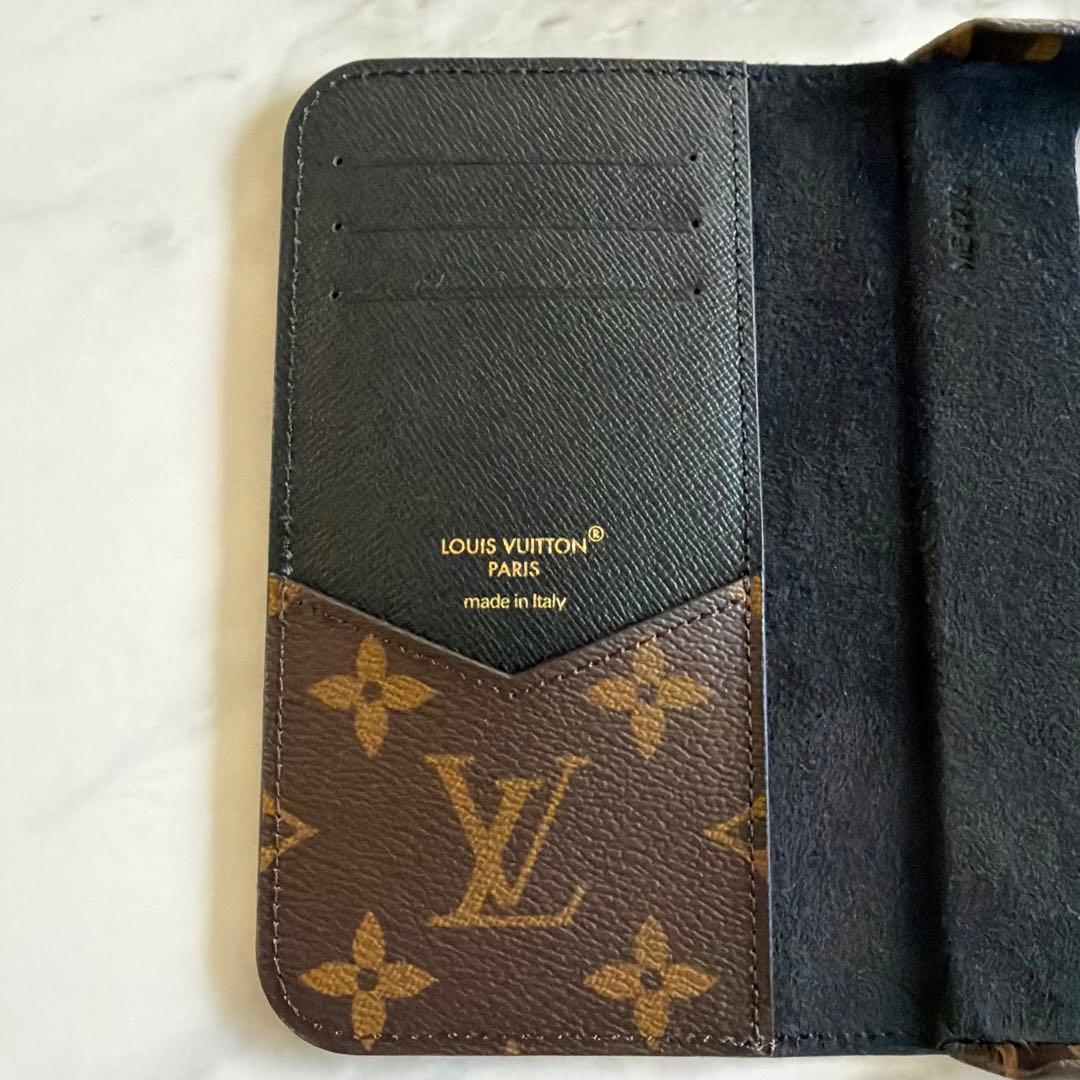 ルイヴィトン　iPhone15 pro ケース モノグラムフォリオ 手帳型　新品
