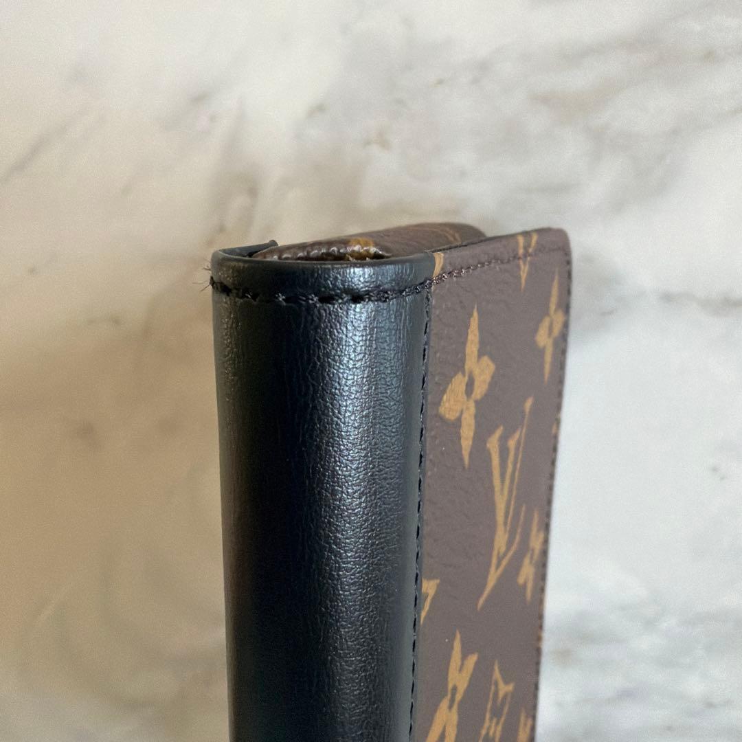 ルイヴィトン　iPhone15 pro ケース モノグラムフォリオ 手帳型　新品