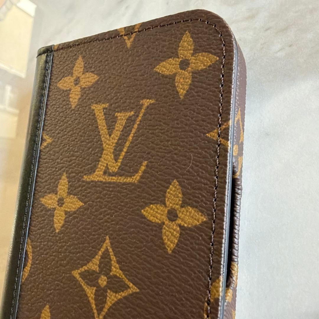 ルイヴィトン　iPhone15 pro ケース モノグラムフォリオ 手帳型　新品