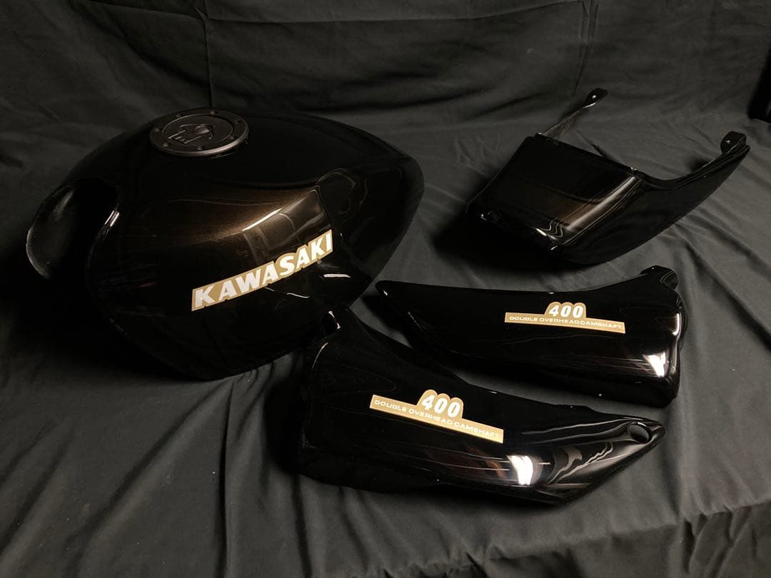 ゴースト火の玉　ゼファーχ タンク　Z2仕様外装　サイドカバー　テール　セット