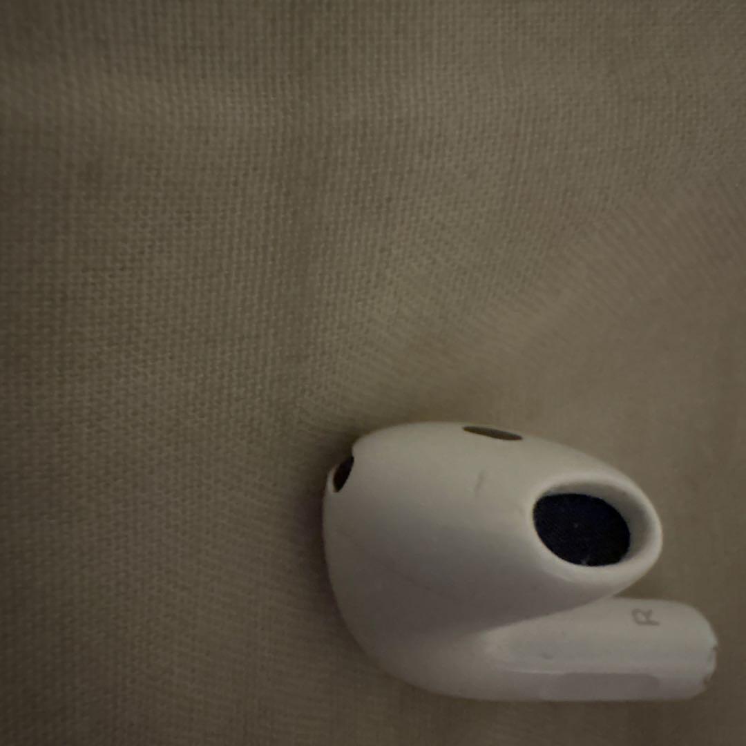 AirPods４ ANC(アクティブノイズキャンセリング)搭載モデル