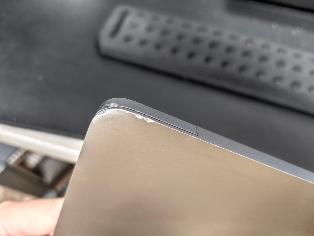 MacBook本体 MacBookPro2016 Radeon460 i7 16GB 2TB