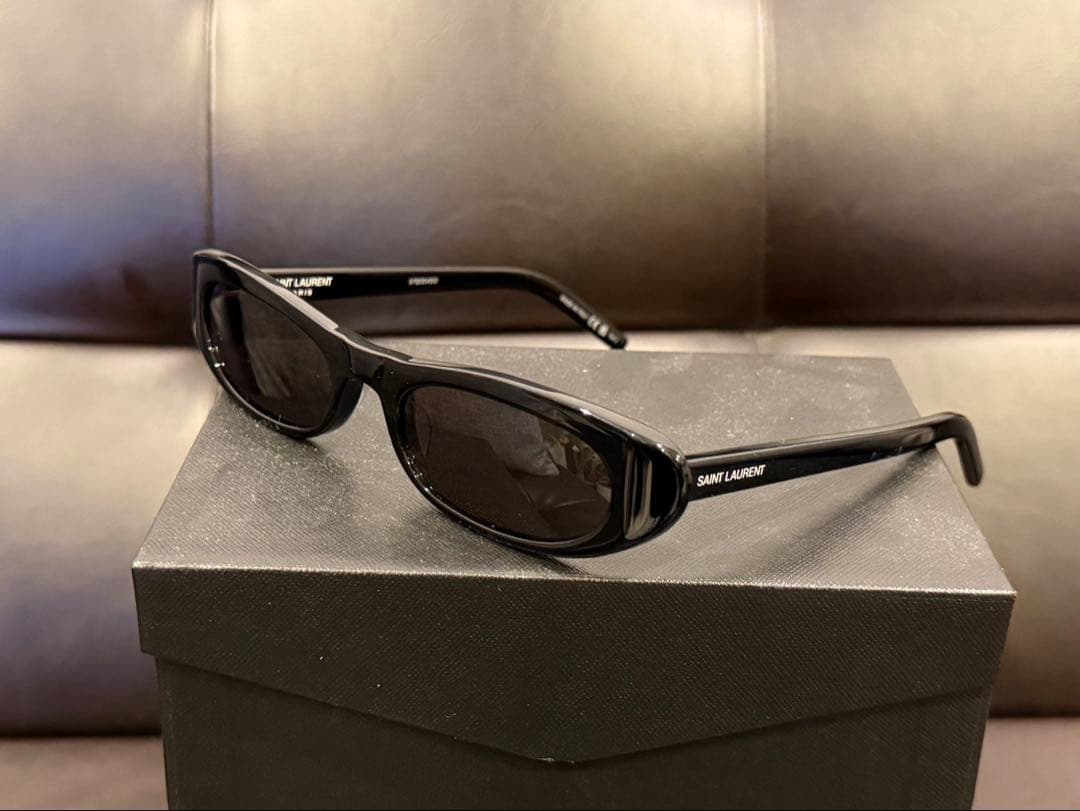 小物 Saint Laurent SL557 SHADE