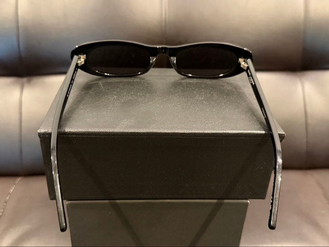 小物 Saint Laurent SL557 SHADE