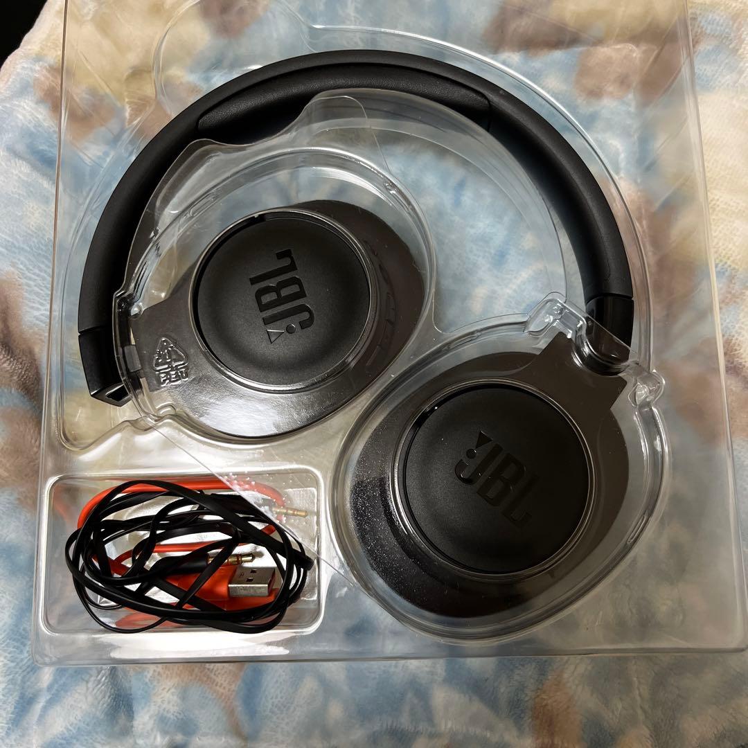 美品　JBL Tune 760NC ブラック