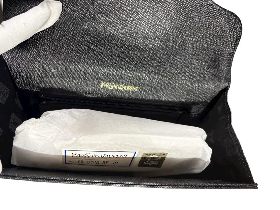 ・YVES SAINT LAURENT イヴ・サンローラン クラッチバッグ
