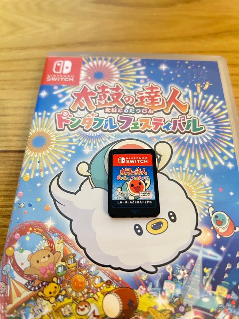 太鼓の達人 ドンダフルフェスティバル 太鼓とバチセット　おまけ付き　switch