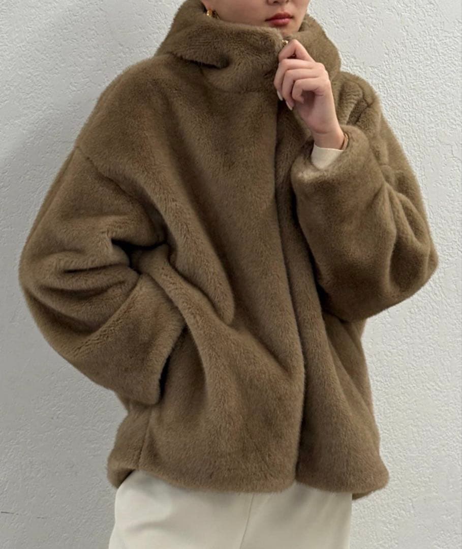 ラウンジドレス　フェイクファーブルゾン　ファーコート　 ベージュ　Sサイズ