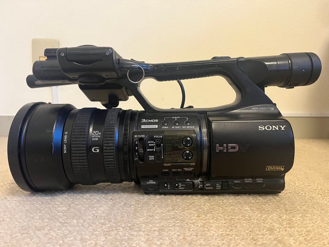 2/3迄値下‼️Sony HVRZ5J業務用Vカメラ本体2台ワイコン電池バッグ等