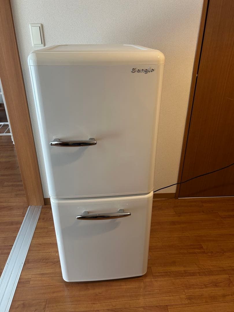 e angle 冷蔵庫ANG-RE151-B1（W）右開き149L 2ドア美品￼