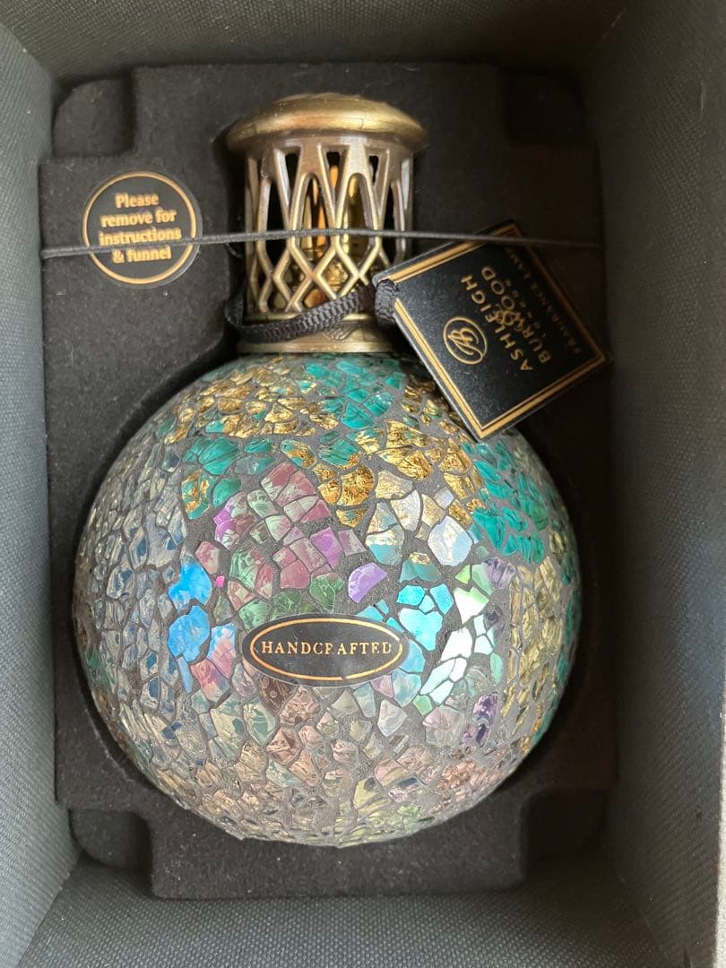 アシュレーアンドバーウッド