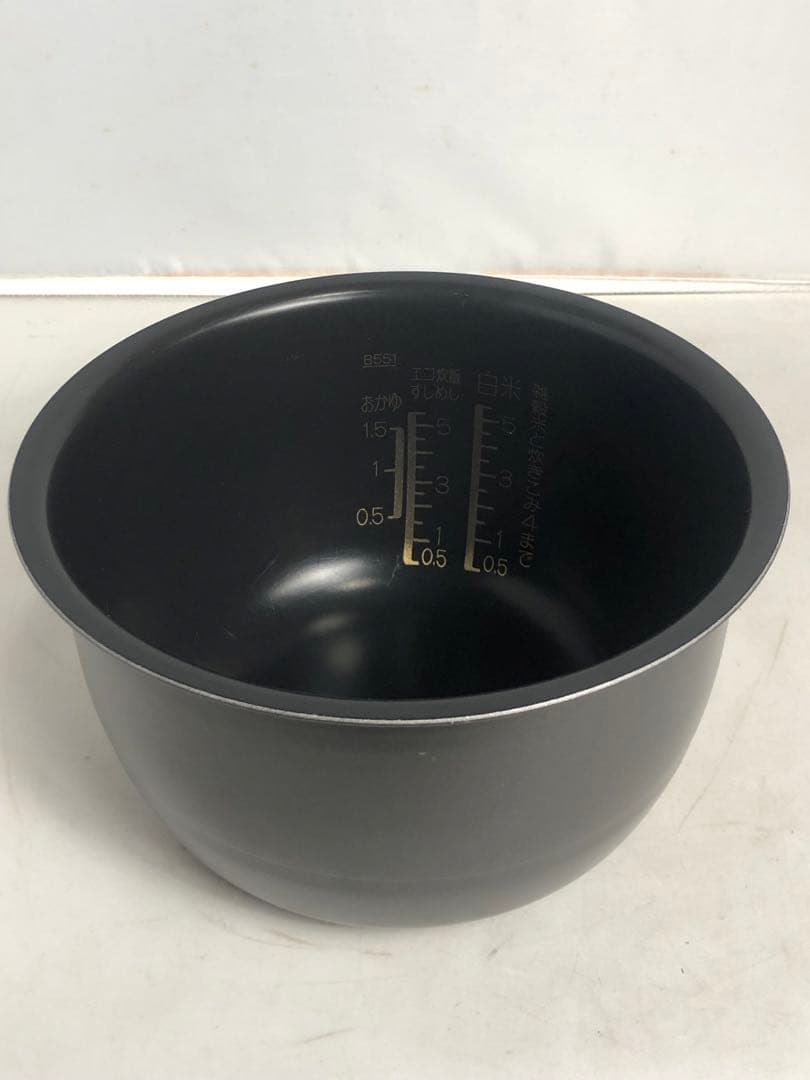 象印　IH炊飯ジャー　NW-SA10 2019年製　ブラック　OU082908