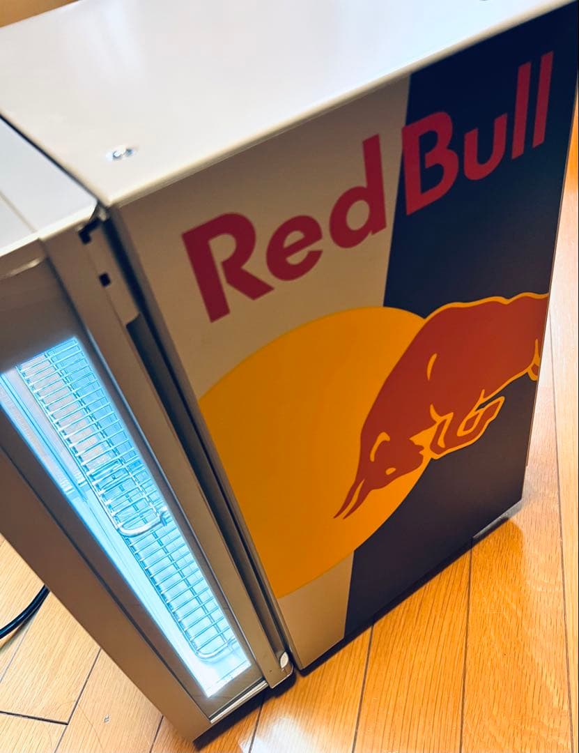【新品未使用】Red Bull レッドブル 卓上 冷蔵庫 ショーケース 非売品