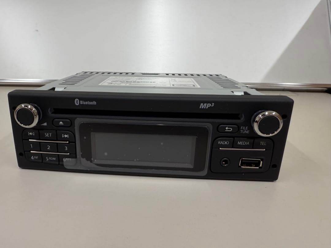 RENAULT KANGOOの純正カーオーディオ　カングー