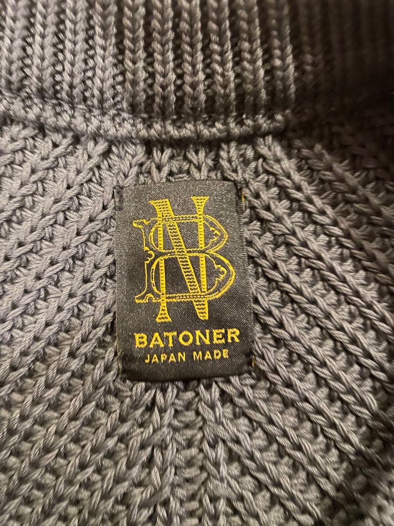 トップス BATONER: SIGNATURE CREW NECK