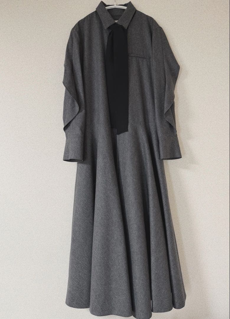 新品 ebure ウールカシミアポプリン リボンタイワンピース ¥108,900