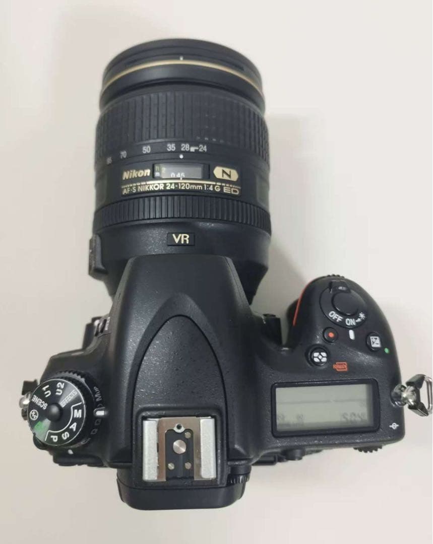 Nikon D750 24-120mmVRキット★ショット数2453回ほぼ未使用