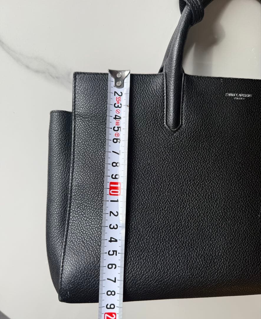 SAINT LAURENT ブラックハンドバッグ