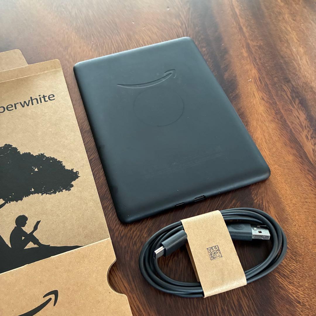 【初期化済】Kindle Paperwhite 16GB 第11世代 ケーブル付