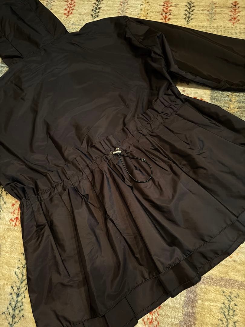 お値段変更！！MONCLER WETE GIUBBOTTO ナイロン黒コート