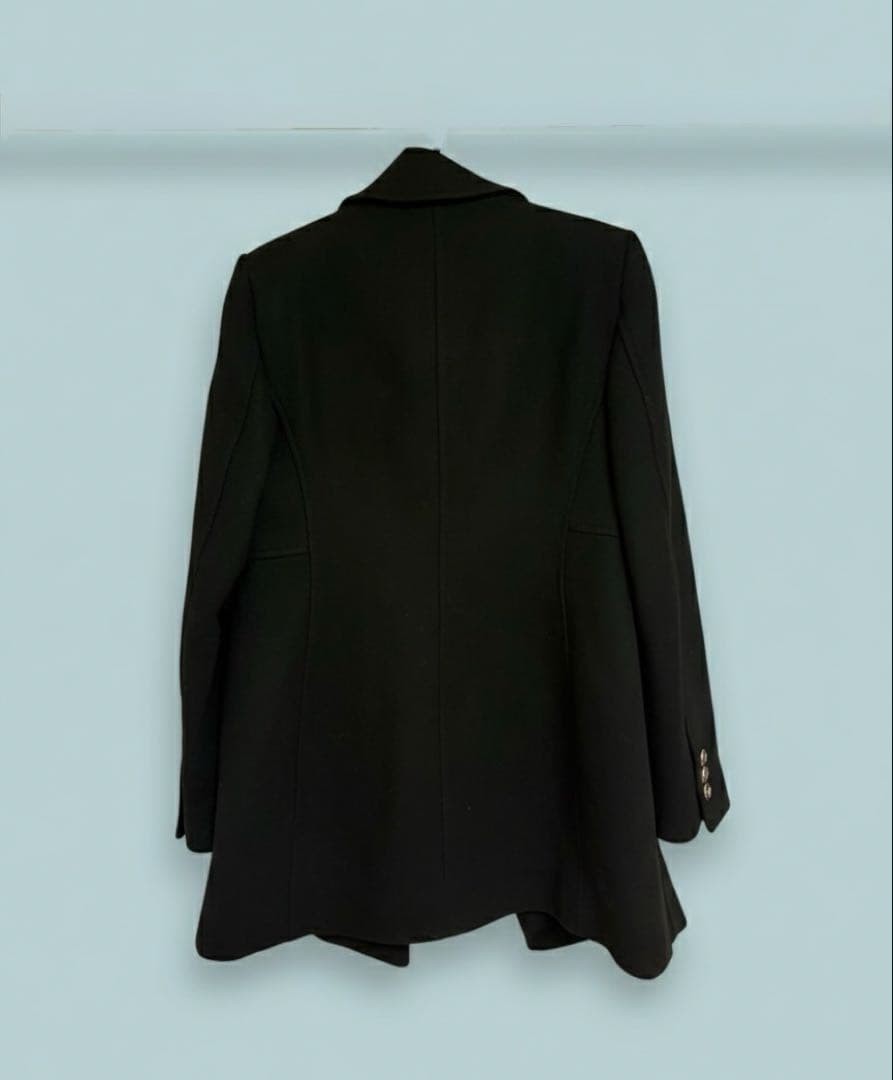 ZARA ウール混紡ショート丈ダブルブレストコート　2025年ver