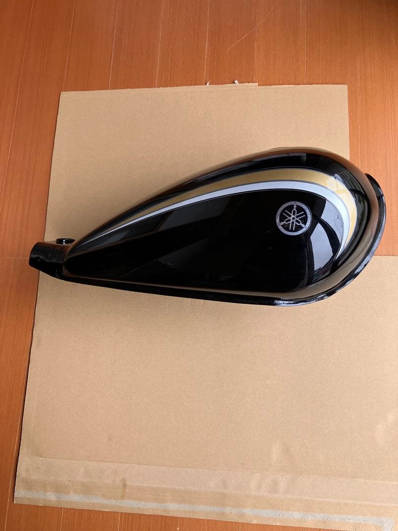 ヤマハYB125SPガソリンタンク