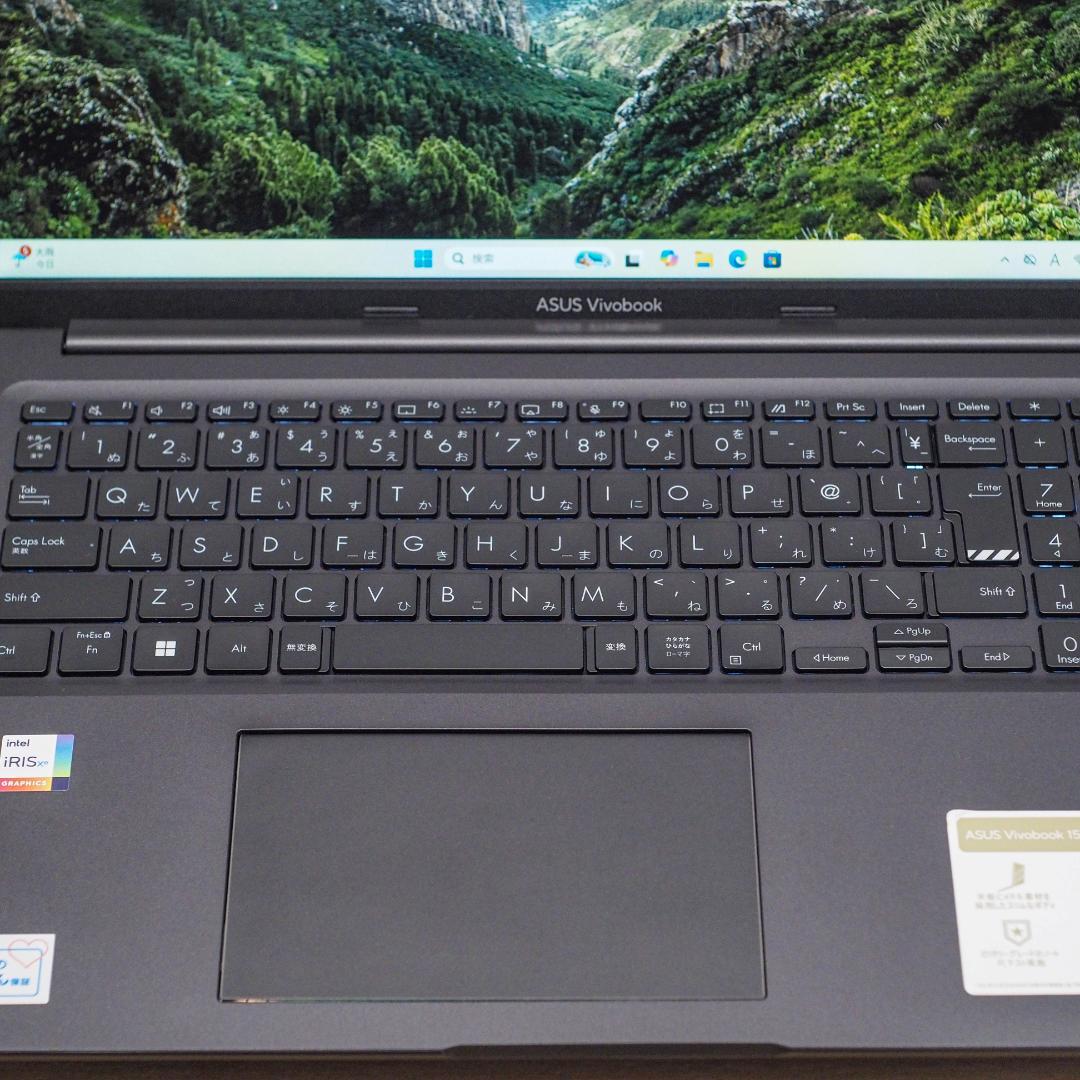 ASUS Vivobook 16X、16GB メモリ、1TB SSD