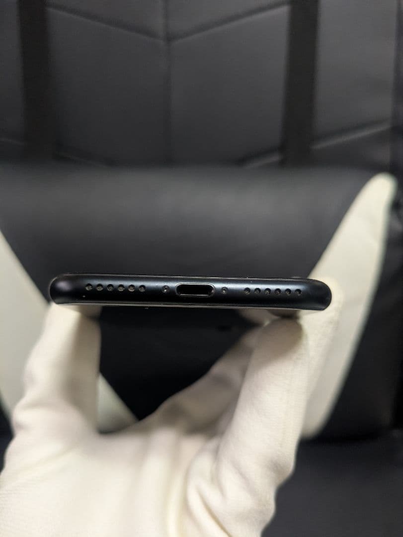 美品　iPhone　se3 第3世代　64gb SIMフリー　黒　ブラック64