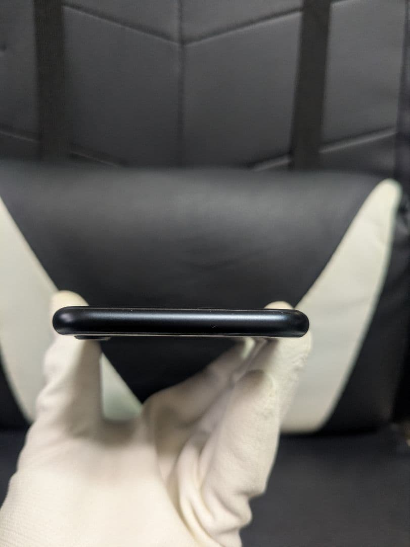 美品　iPhone　se3 第3世代　64gb SIMフリー　黒　ブラック64