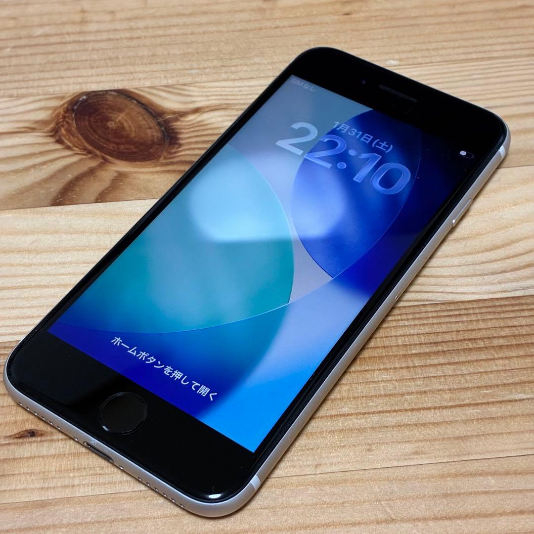 バッテリー新品　iPhoneSE第3世代64GB SIMフリyy17700f