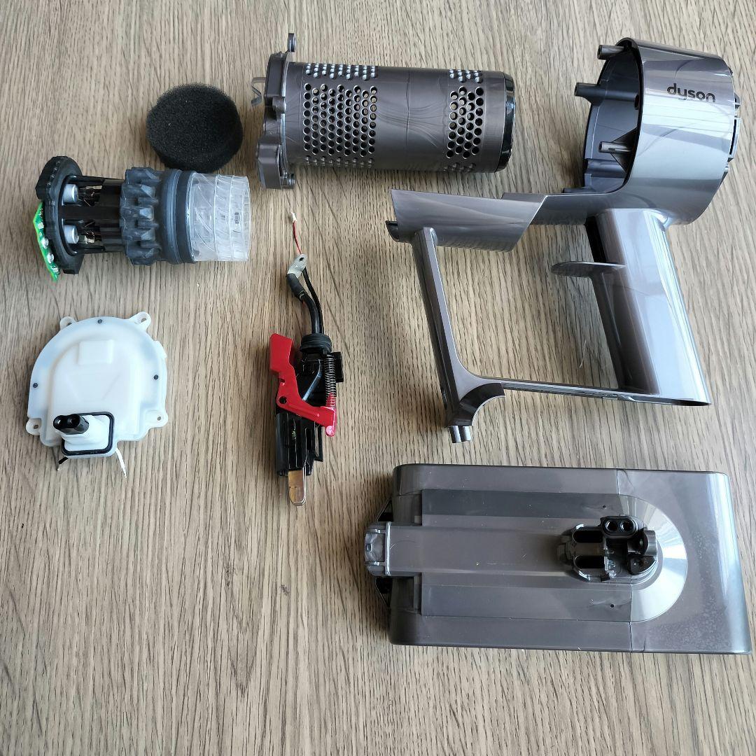 ダイソン V11 SV14　Dyson 掃除機 本体のみ