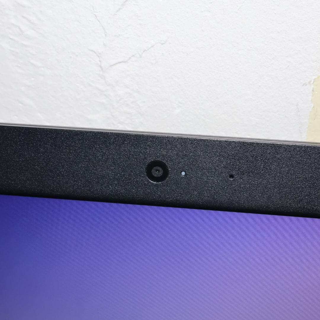 Win11公式対応8世代i7/メ8/SSD480G/FHDタッチP/無線/カメラ