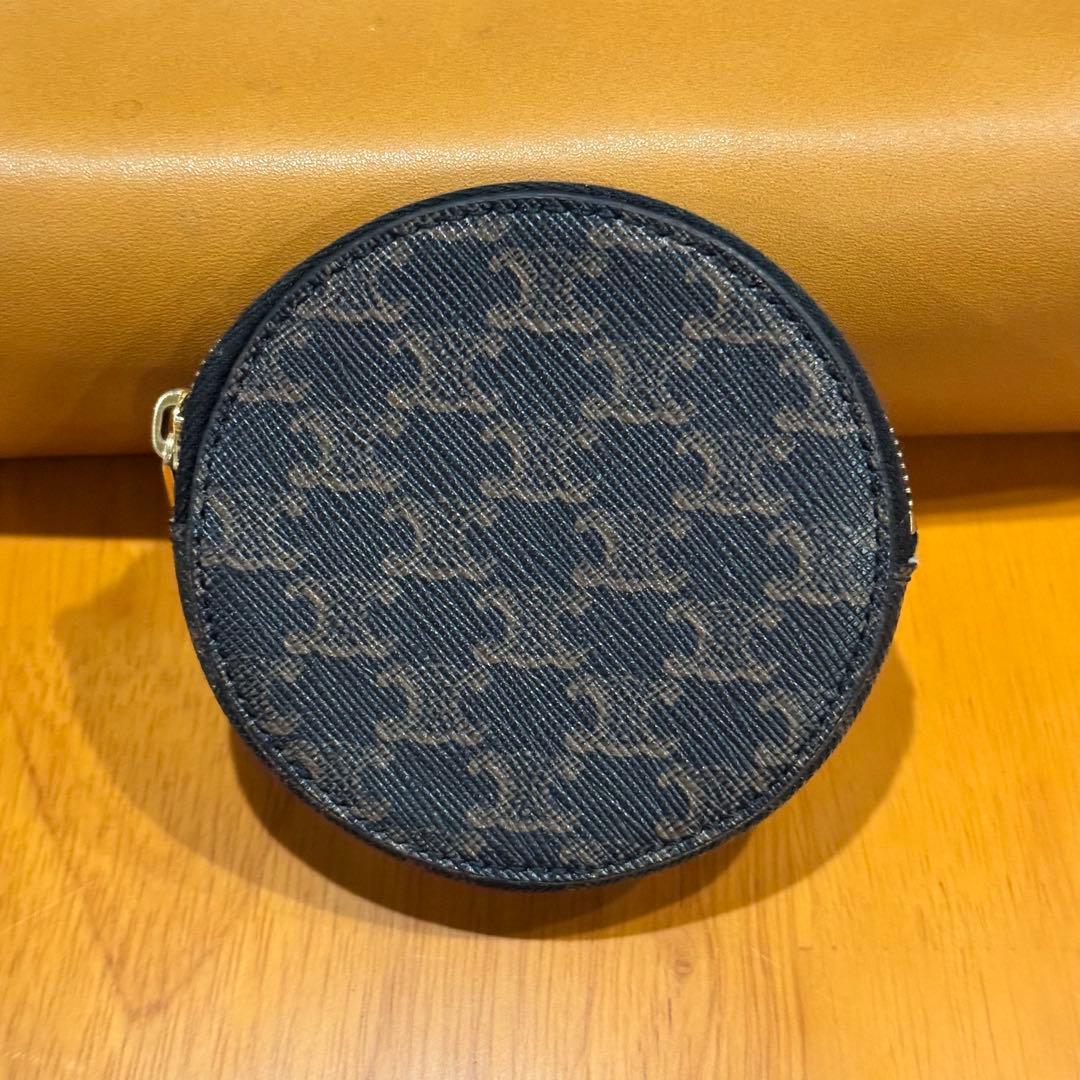 CELINE ラウンドケース トリオンフ　モノグラフ