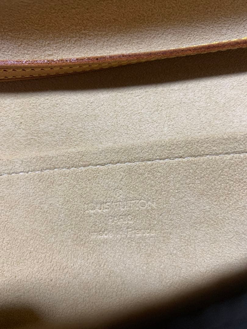 Louis Vuitton ショルダーバッグ ブラウン　ポシェット　モノグラム