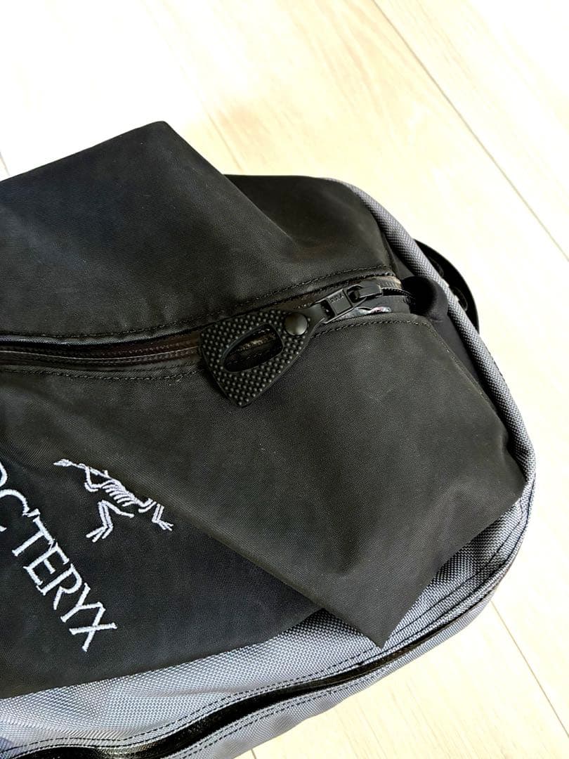 ARC'TERYX バックパック グレー　ビームス　アロー16