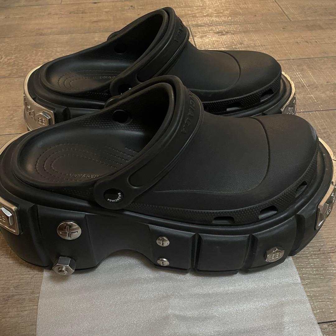 大人気☆BALENCIAGA ハードクロックス