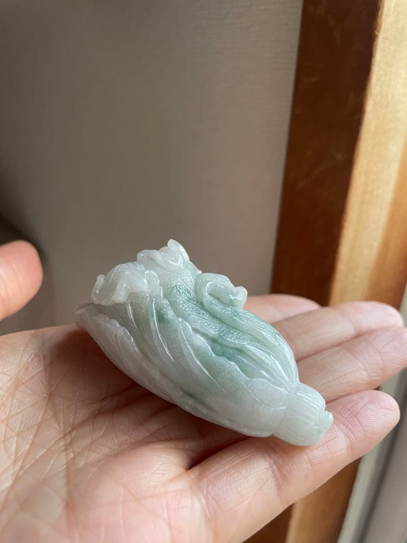本翡翠 置物 ミャンマー産 白菜 彫刻