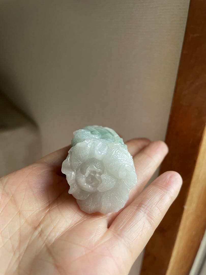 本翡翠 置物 ミャンマー産 白菜 彫刻
