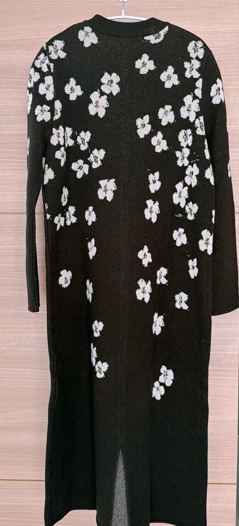 フラワーラメジャガードニットワンピース　ブラック