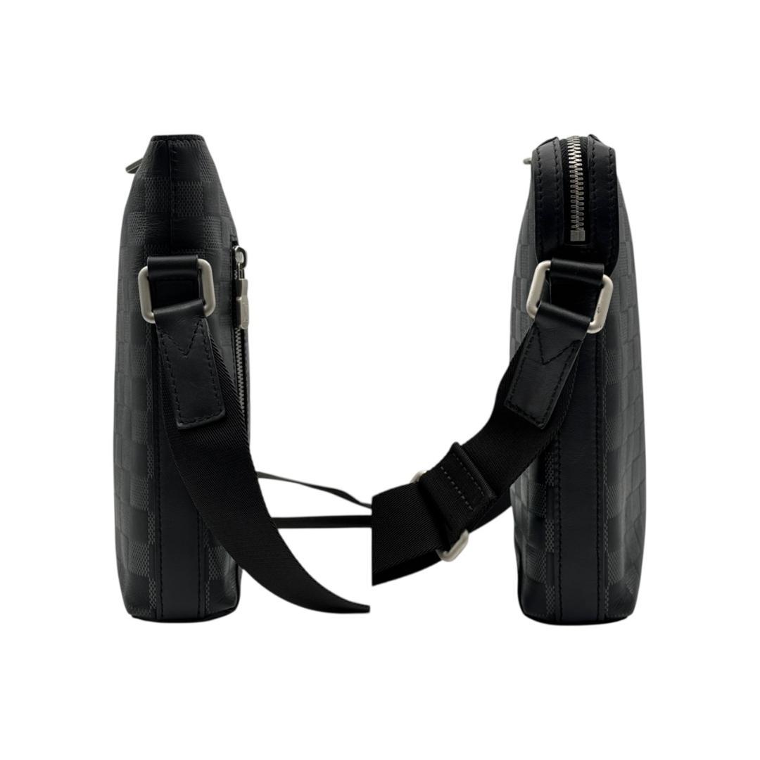 【極美品】ルイヴィトン ダミエアンフィニ ディスカバリーメッセンジャーPPM 黒