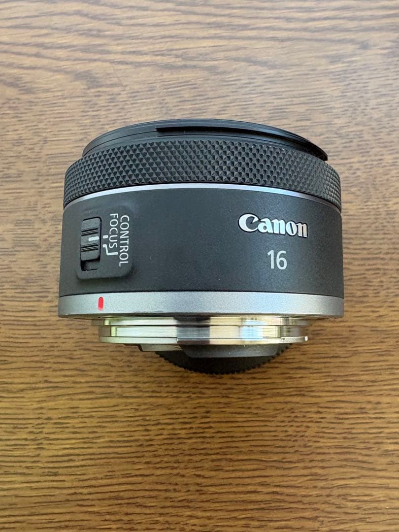 Canon RF 16mm F2.8 STM レンズ