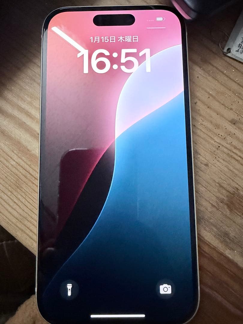 iPhone15 yellow 128 simフリー　美品