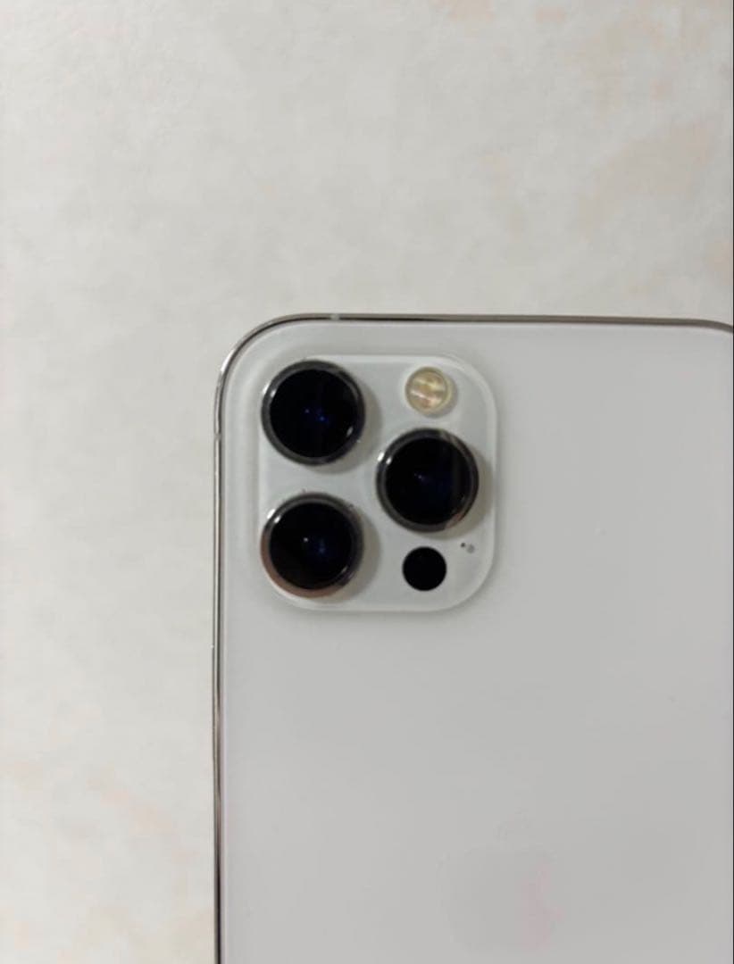 Apple iPhone 12 Pro Max 256GB ホワイト 本体