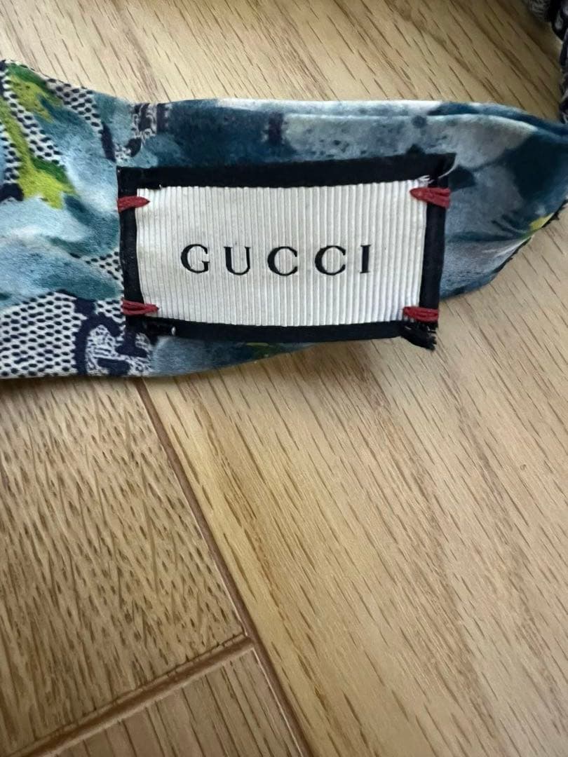 美品　グッチ ブルームス　シルク　ヘアバンド
