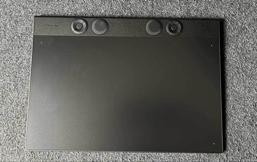 液タブ・ペンタブ Wacom Intuos Pro 2025 medium PTK670K0C